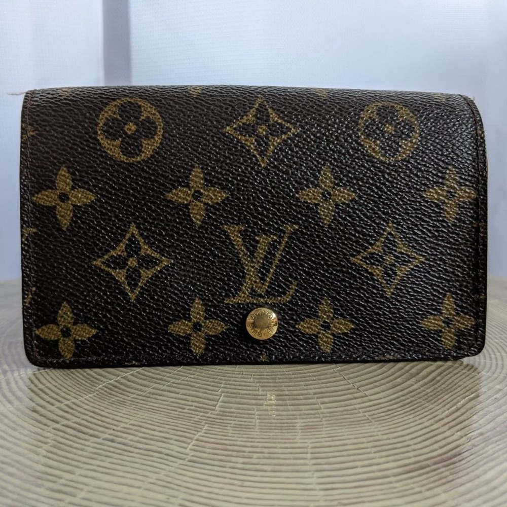 LOUIS VUITTON Monogram Porte-Monnaie Tresor Wallet